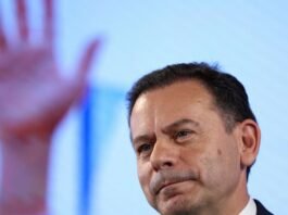 Centro-direita vence eleições legislativas em Portugal