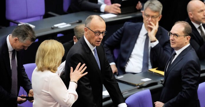 Friedrich-Merz-falha-na-primeira-rodada-de-votacao-para-se.jpg Friedrich Merz falha na primeira rodada de votação para se tornar o próximo líder da Alemanha