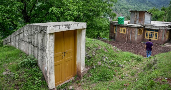 India-ordena-exercicios-de-defesa-civil-como-um-conflito-em.jpg Índia ordena exercícios de defesa civil como um conflito em potencial com teares do Paquistão