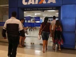 Caixa libera abono salarial para nascidos em julho e agosto