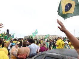 Moraes vota para condenar acusado de liderar acampamento golpista