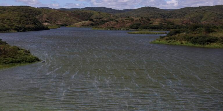 Rio São Francisco terá nova hidrovia para transporte de cargas ao NE