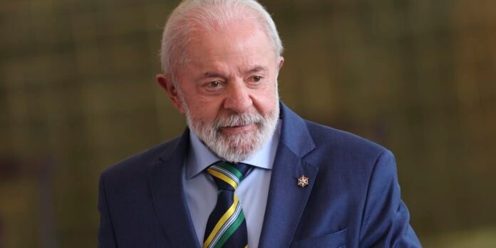 Brasil-ira-responder-a-tarifaco-dos-EUA-com-legislacao-diz.jpg Brasil irá responder a tarifaço dos EUA com legislação, diz Lula