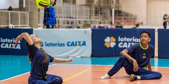 Gratuita-Escolinha-Paralimpica-leva-esporte-a-jovens-com-deficiencia.jpg Gratuita, Escolinha Paralímpica leva esporte a jovens com deficiência