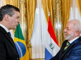 Lula e Santiago Peña conversam sobre caso de espionagem da Abin