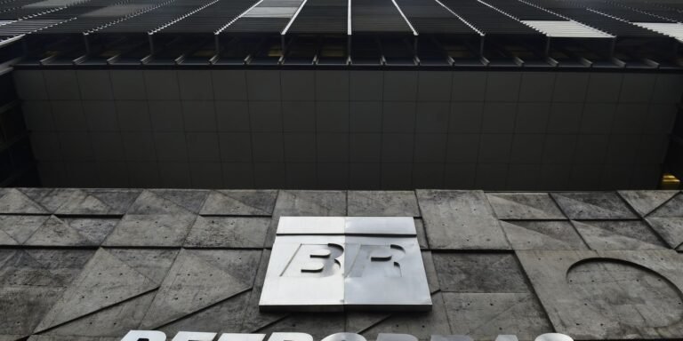Diretor da Petrobras atribui queda na bolsa a montante de dividendos