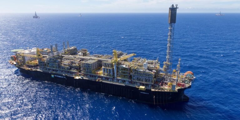 Petroleira britânica BP anuncia descoberta “significativa” no pré-sal