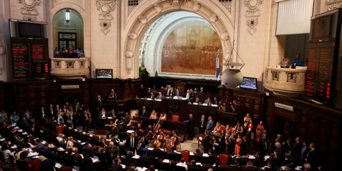 Alerj-deve-decidir-sobre-prisao-de-Bacellar-nos-proximos-dias.jpg Alerj deve decidir sobre prisão de Bacellar nos próximos dias