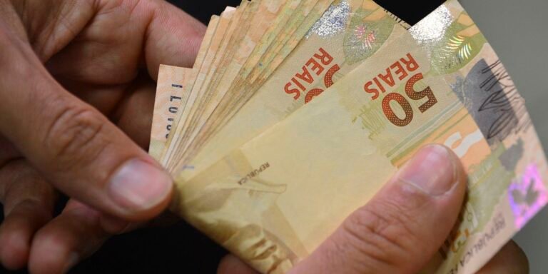 Teto do seguro-desemprego sobe para R$ 2.518,65 após reajuste