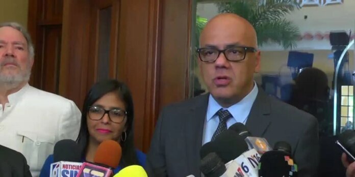 Venezuela-diz-que-ja-libertou-400-presos-oposicao-e-ONGs.jpg Venezuela diz que já libertou 400 presos; oposição e ONGs contestam
