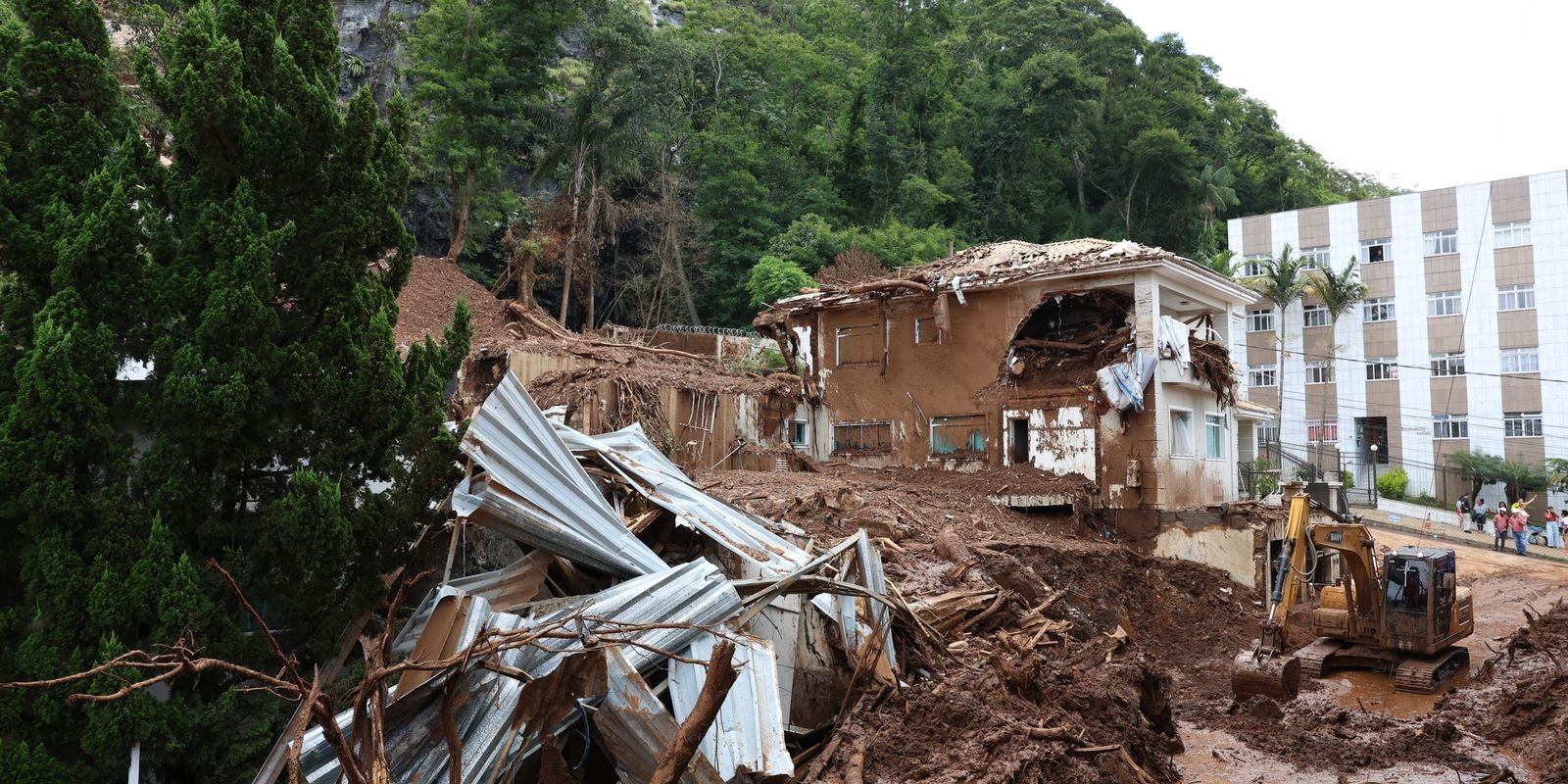Lula-deve-sobrevoar-areas-afetadas-pelas-chuvas-em-MG-neste.jpg Lula deve sobrevoar áreas afetadas pelas chuvas em MG neste sábado