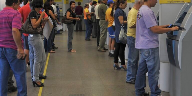 Veja como checar dados oficiais sobre a saúde financeira do seu banco