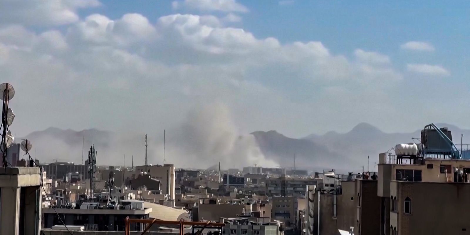 Guerra-no-Oriente-Medio-tem-mais-bombardeios-e-mortes-neste.jp_.jpeg Guerra no Oriente Médio tem mais bombardeios e mortes neste domingo