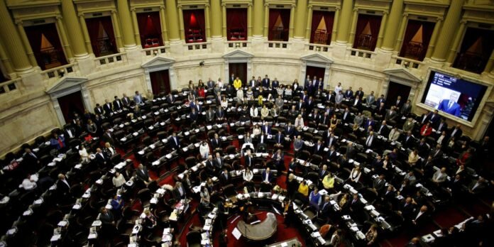Justica-argentina-barra-trechos-da-reforma-trabalhista-de-Milei.jpg Justiça argentina barra trechos da reforma trabalhista de Milei