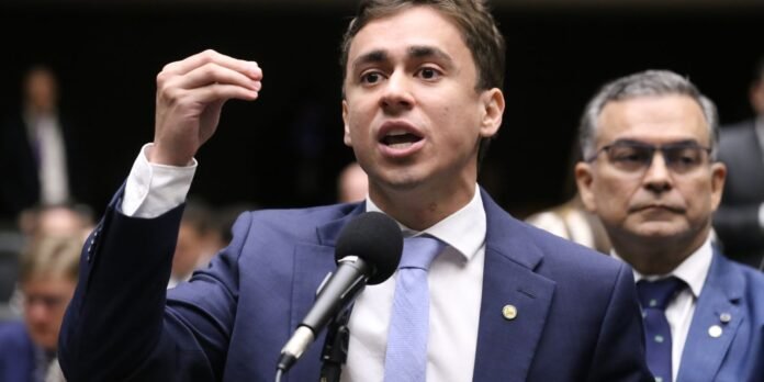 Nikolas-Ferreira-viajou-em-jato-de-Vorcaro-na-campanha-de.jpg Nikolas Ferreira viajou em jato de Vorcaro na campanha de 2022