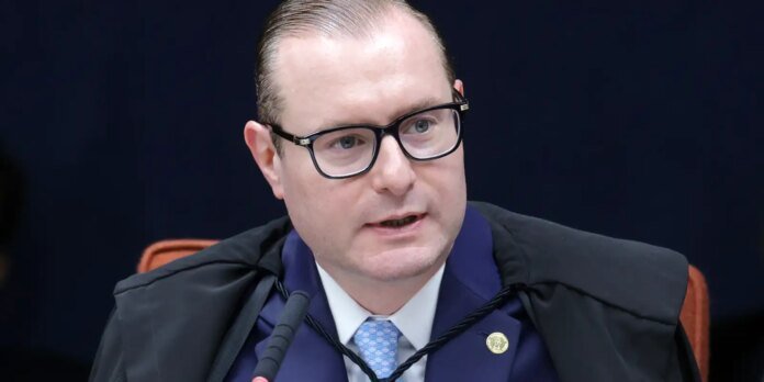 Zanin-do-STF-suspende-eleicao-indireta-para-governo-do-Rio.jpg Zanin, do STF, suspende eleição indireta para governo do Rio