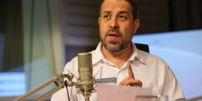 Boulos-diz-que-fim-da-escala-6-por-1-e.jpg Boulos diz que fim da escala 6 por 1 é “para agora”