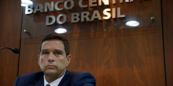 Campos-Neto-falta-a-CPI-do-Crime-Organizado-pela-terceira-vez.jpg Campos Neto falta à CPI do Crime Organizado pela terceira vez