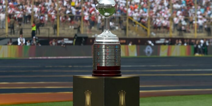 Copa-Libertadores-2026-comeca-com-seis-brasileiros-na-disputa.jpg Copa Libertadores 2026 começa com seis brasileiros na disputa
