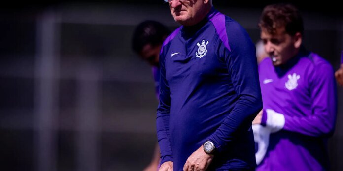 Corinthians-demite-Dorival-Junior-apos-derrota-para-o-Internacional.jpg Corinthians demite Dorival Júnior após derrota para o Internacional