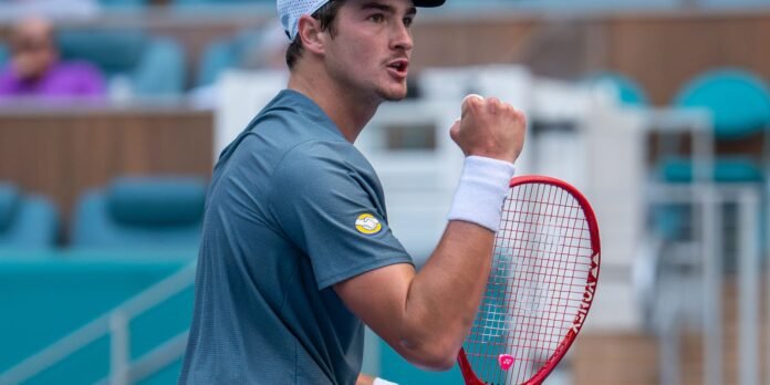 Fonseca-vence-mais-uma-e-tera-numero-6-pela-frente.jpg Fonseca vence mais uma e terá número 6 pela frente no ATP de Munique