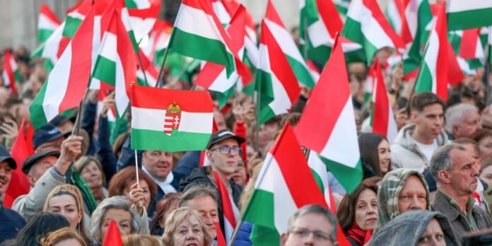 Hungria-tem-eleicoes-neste-domingo-e-Orban-pode-deixar-o.jpg Hungria tem eleições neste domingo e Orbán pode deixar o poder