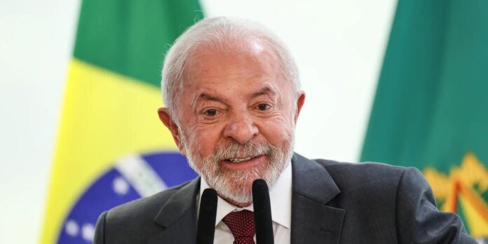 Lula-inicia-viagem-a-Espanha-Alemanha-e-Portugal.jpg Lula inicia viagem a Espanha, Alemanha e Portugal