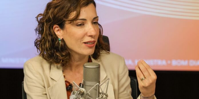 Mulheres-agregam-diversidade-a-mesa-do-trabalhador-diz-ministra.jpg Mulheres agregam diversidade à mesa do trabalhador, diz ministra