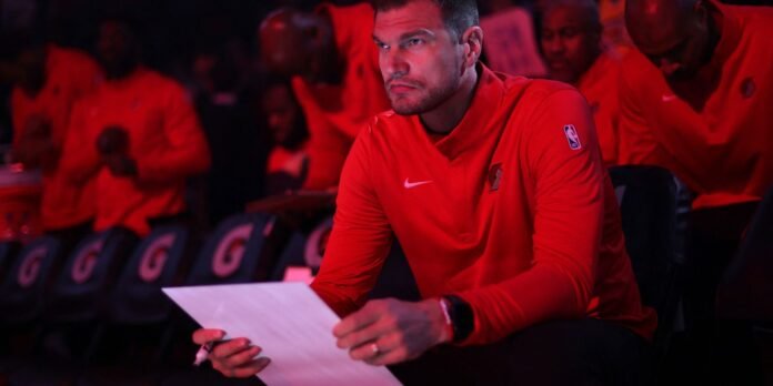 NBA-Tiago-Splitter-do-Portland-e-1o-tecnico-brasileiro-nos.jpg NBA: Tiago Splitter, do Portland, é 1º técnico brasileiro nos playoffs
