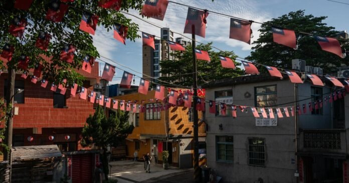 Em-Taiwan-conjuges-do-continente-da-China-tornam-se-foco-de.jpg Em Taiwan, 'cônjuges do continente' da China tornam-se foco de temores de infiltração