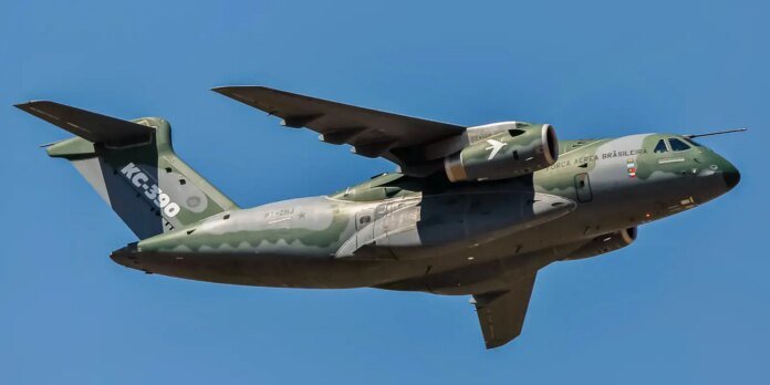 Embraer-assina-contrato-de-venda-de-avioes-para-os-Emirados.jpg Embraer assina contrato de venda de aviões para os Emirados Árabes