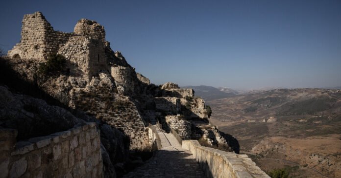 Israel-captura-o-castelo-dos-cruzados-que-simbolizava-sua-longa.jpg Israel captura o castelo dos cruzados que simbolizava sua longa ocupação no Líbano