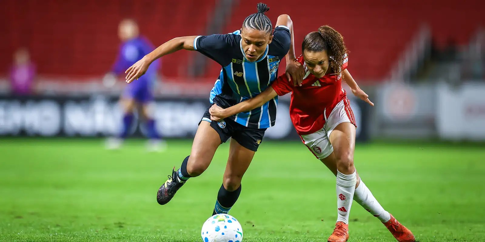 Nos-penaltis-Inter-elimina-Gremio-e-segue-na-Copa-do.jpg Nos pênaltis, Inter elimina Grêmio e segue na Copa do Brasil Feminina