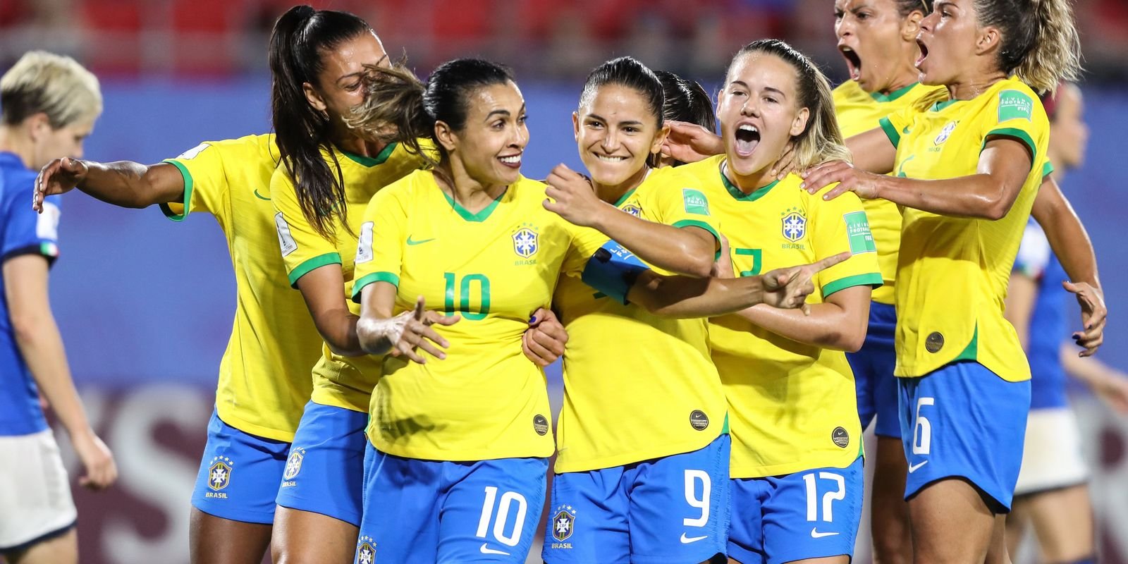 Senado-aprova-lei-com-regras-para-Copa-do-Mundo-Feminina.jpg Senado aprova lei com regras para Copa do Mundo Feminina de 2027