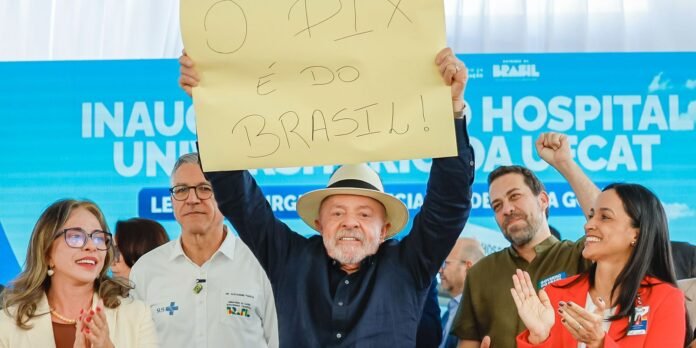 Lula-defende-Pix-e-diz-que-sistema-brasileiro-assusta-norte-americanos.jpg Lula defende Pix e diz que sistema brasileiro assusta norte-americanos