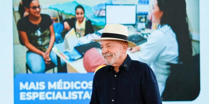 Lula-responsabiliza-cla-Bolsonaro-por-ataque-dos-EUA-ao-Pix.jpg Lula responsabiliza clã Bolsonaro por ataque dos EUA ao Pix e taxação