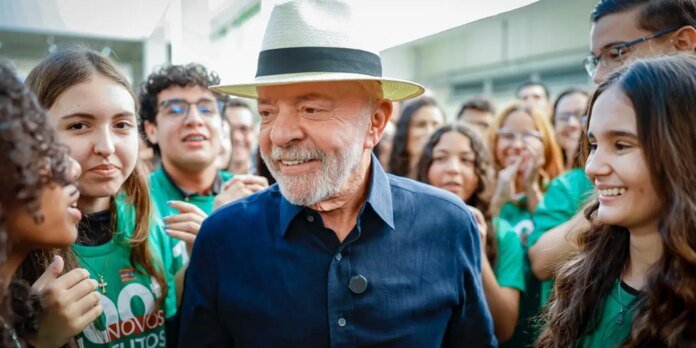 Quem-tinha-que-aumentar-a-taxa-seriamos-nos-diz-Lula.jpg "Quem tinha que aumentar a taxa seríamos nós", diz Lula sobre EUA